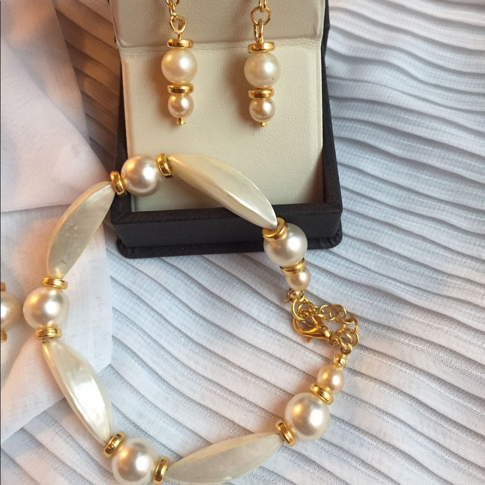 Celebration Set bracelet & Earrings